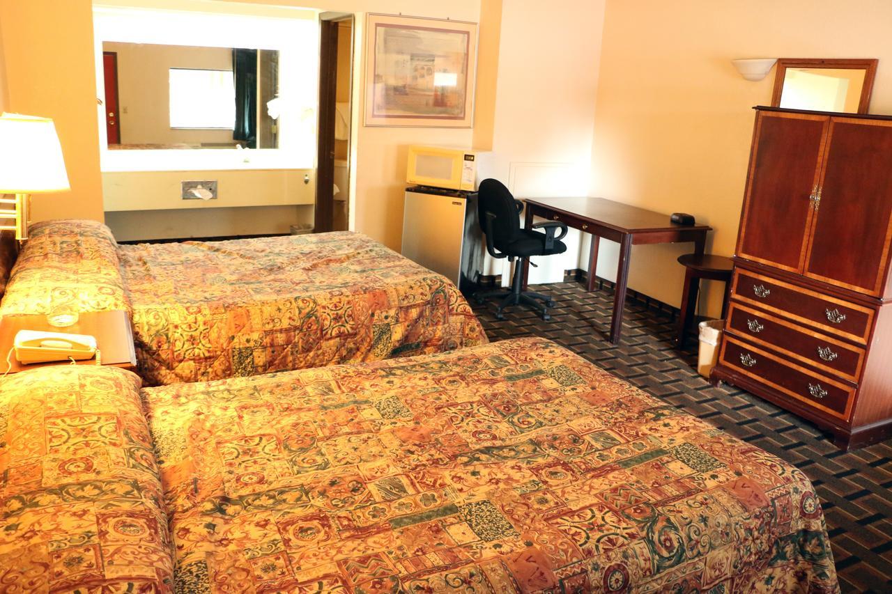 Bed Ford Inn Erie Exterior foto